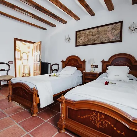 Masia Can Viver - Olive Oil Tourism B&B Bigues I Riells Quarto foto