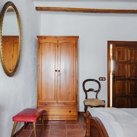 Masia Can Viver - Olive Oil Tourism B&B Bigues I Riells Quarto foto