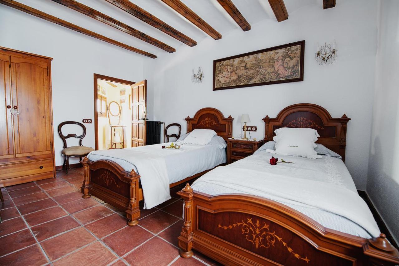 Casa de Campo Masia Viver - Olive Oil Tourism Bigues I Riells