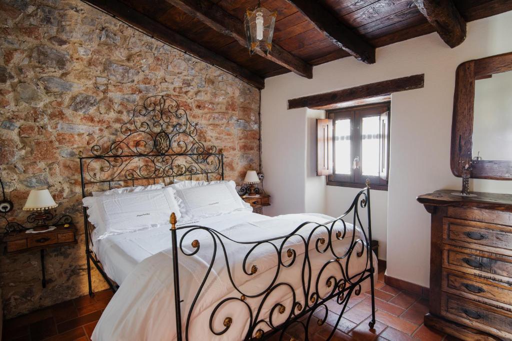Masia Viver - Olive Oil Tourism Casa de Campo *