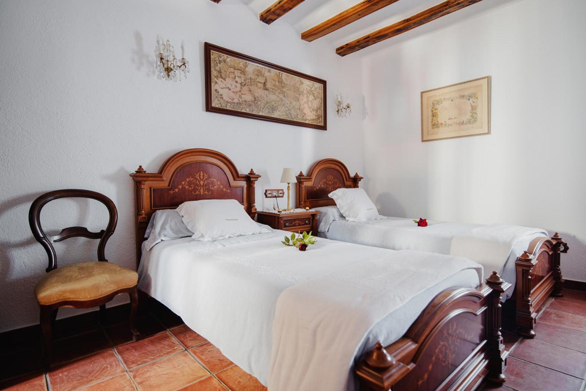 Masia Viver - Olive Oil Tourism Landhaus Bigues I Riells