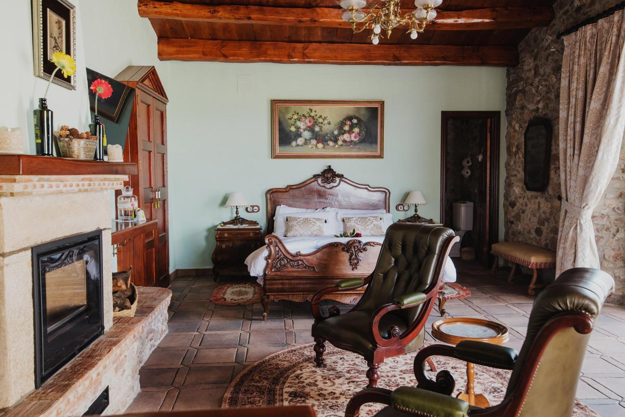 Masia Viver - Olive Oil Tourism Landhaus Bigues I Riells